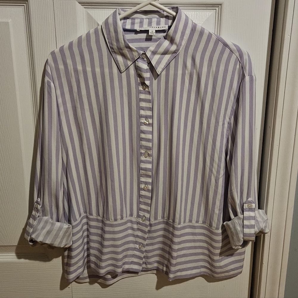 Jane + Delancey Striped Purple and White Button-Up Shirt Size M